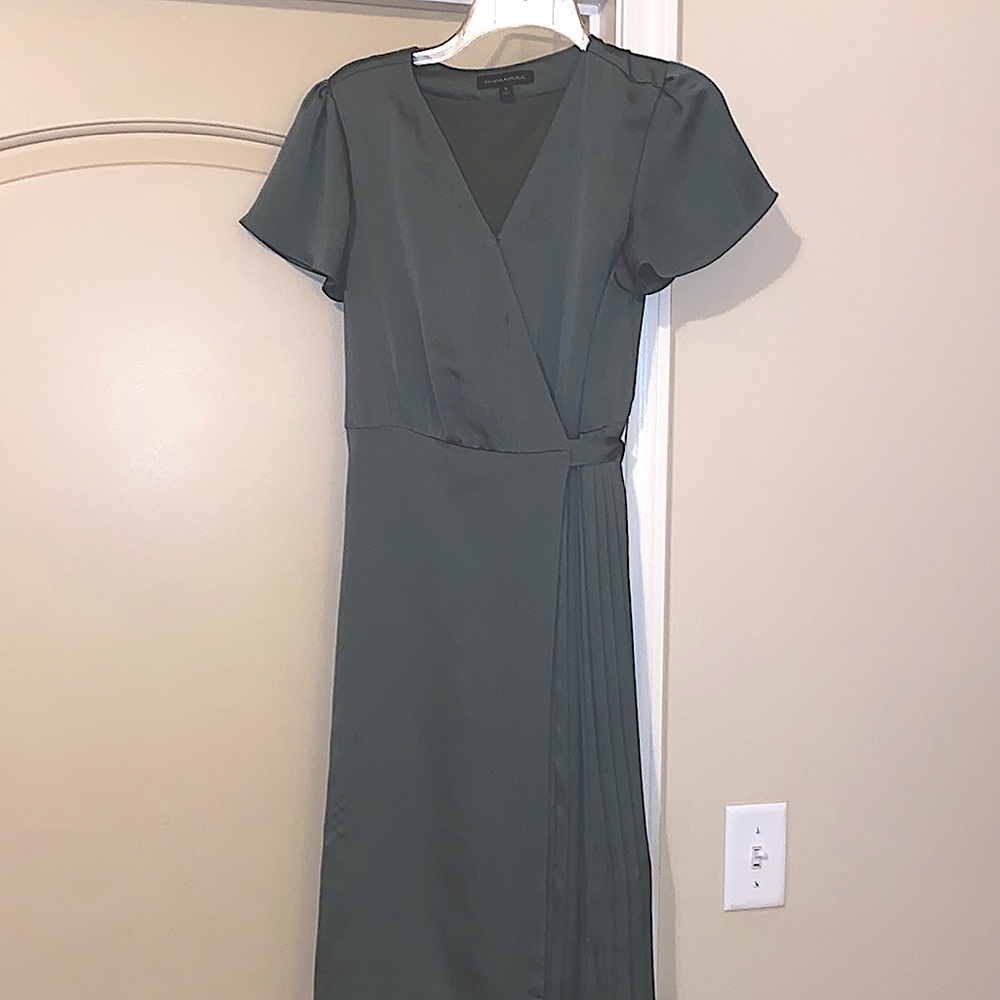 Banana Republic Small Dark Green Wrap dress